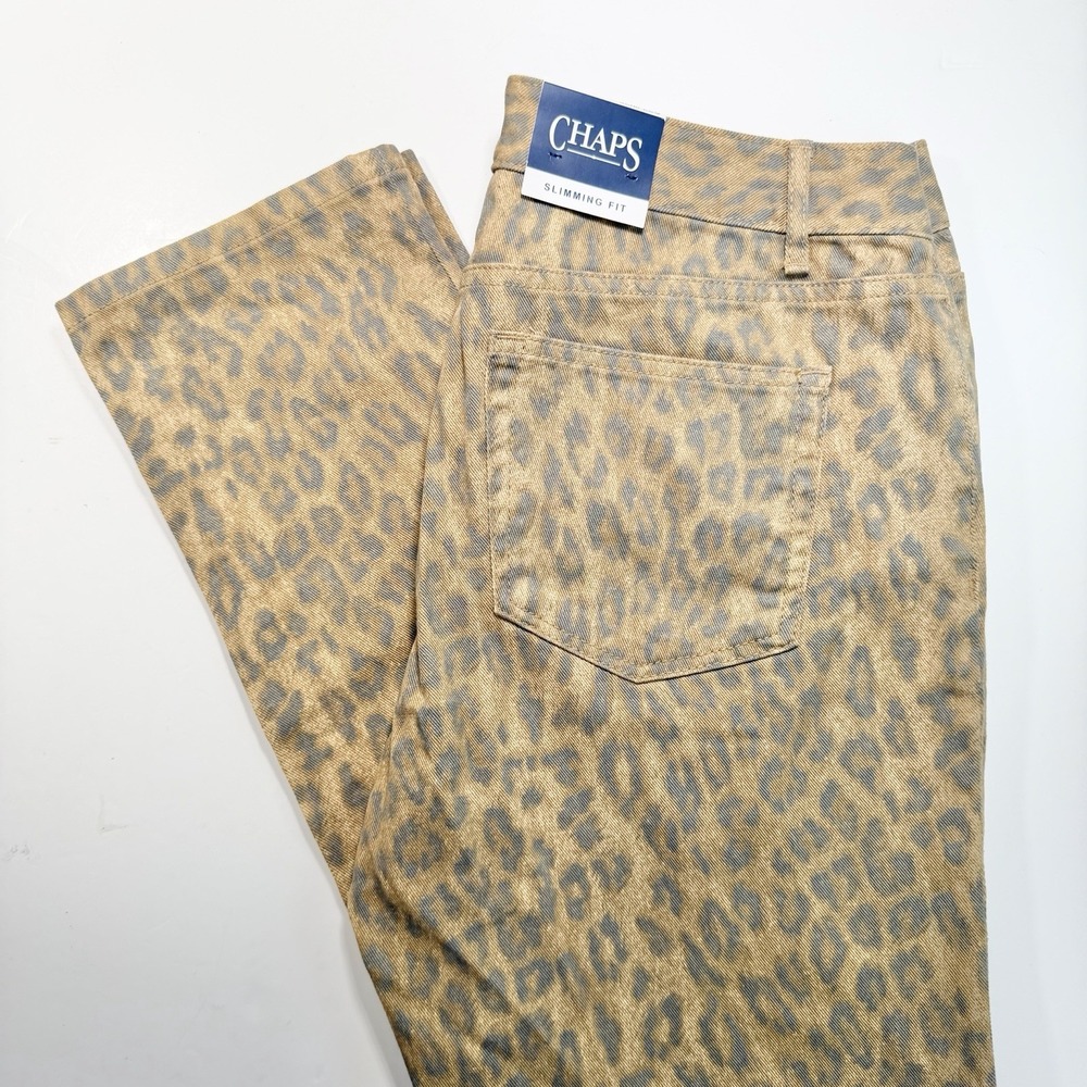 CHAPS Women's NWT Slimming Fit Straight Leg Cheetah Print Jeans 10 Denim Animal - Picture 2 of 11
